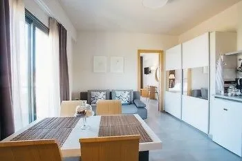 Olea Mare 公寓 Kalyves Polygyrou