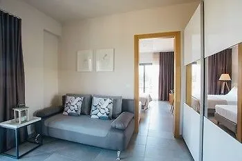 Olea Mare Studios & Apartment